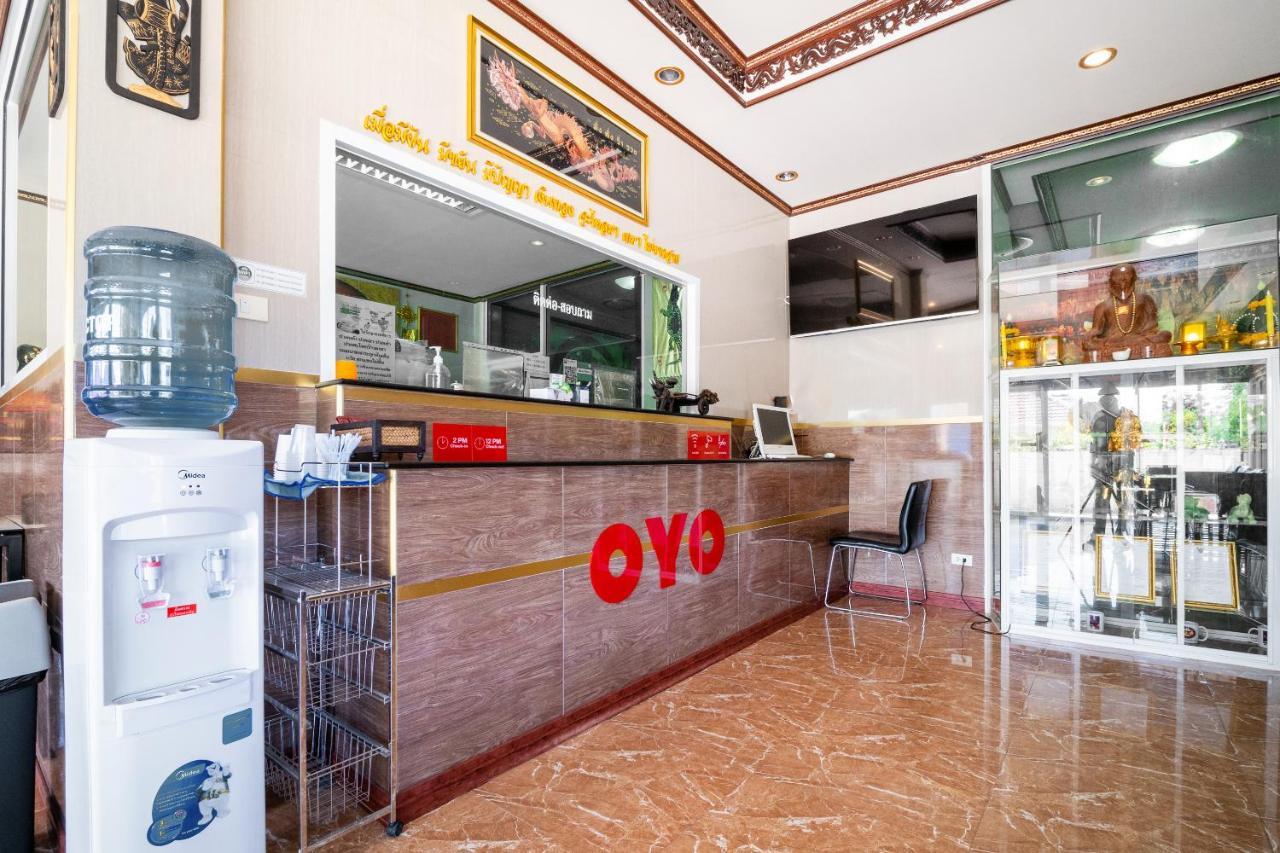 Oyo 836 Pk Residence Sattahip Exterior photo