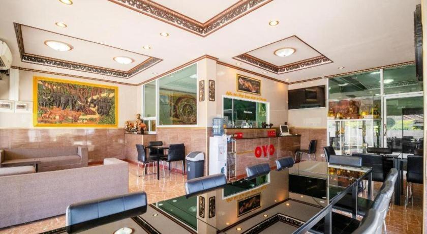 Oyo 836 Pk Residence Sattahip Exterior photo